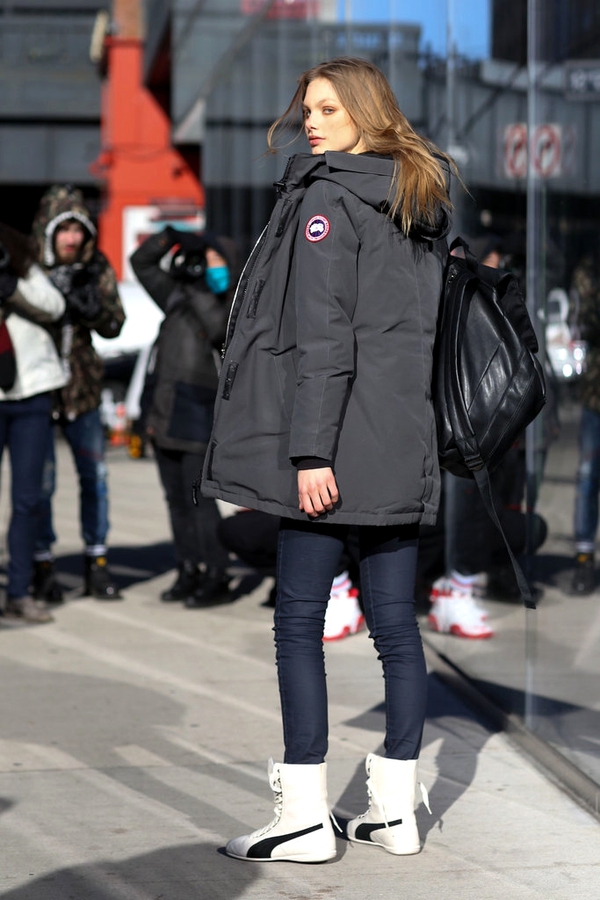 Street style off duty đẹp khó quên của các người mẫu tại NYFW - Ảnh 5.