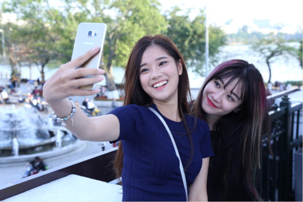 C&ugrave;ng Ho&agrave;ng Yến chibi kh&aacute;m ph&aacute; địa điểm chụp selfie cực đẹp tại H&agrave; Nội - Ảnh 5.