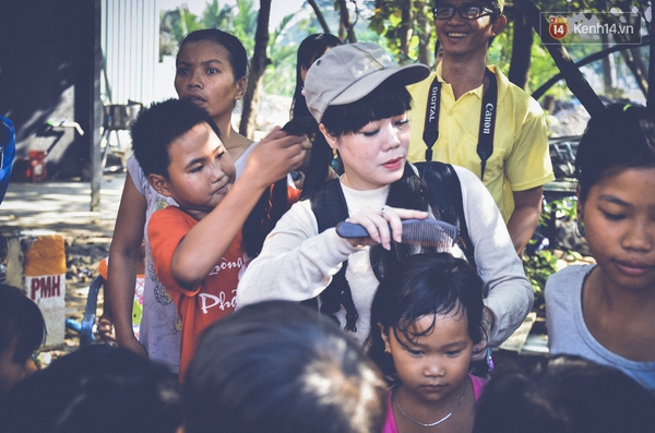Những bức ảnh đầy yêu thương dành cho trẻ em trong khu ổ chuột Sài Gòn - Ảnh 4.