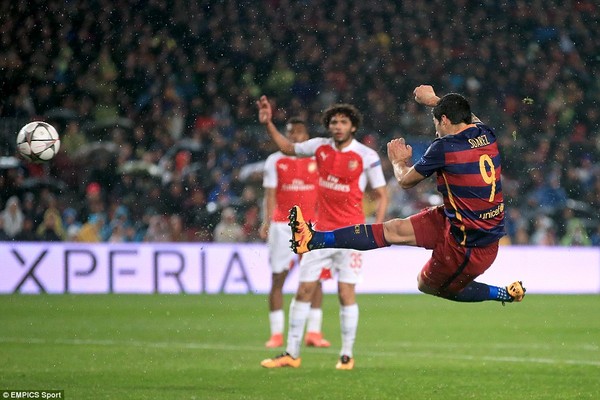 Messi và Suarez lập siêu phẩm, Barcelona nhấn chìm Arsenal - Ảnh 8.