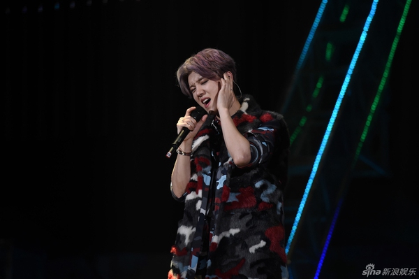 Lộc Hàm xúc động đến rơi lệ trong concert đầu tiên của sự nghiệp solo - Ảnh 21.