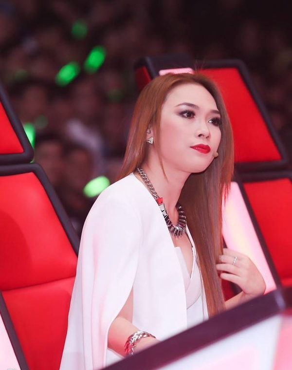 Mu&ocirc;n v&agrave;n cảm x&uacute;c kh&oacute; đỡ của gi&aacute;m khảo c&aacute;c show thực tế năm qua - Ảnh 8.