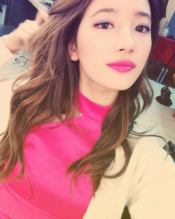 Suzy g&acirc;y sốt với loạt ảnh selfie trang điểm, khẳng định danh hiệu nữ thần - Ảnh 8.