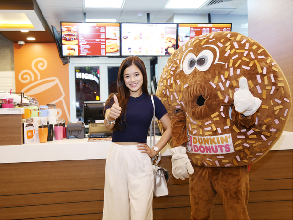 C&ugrave;ng Ho&agrave;ng Yến chibi kh&aacute;m ph&aacute; địa điểm chụp selfie cực đẹp tại H&agrave; Nội - Ảnh 8.