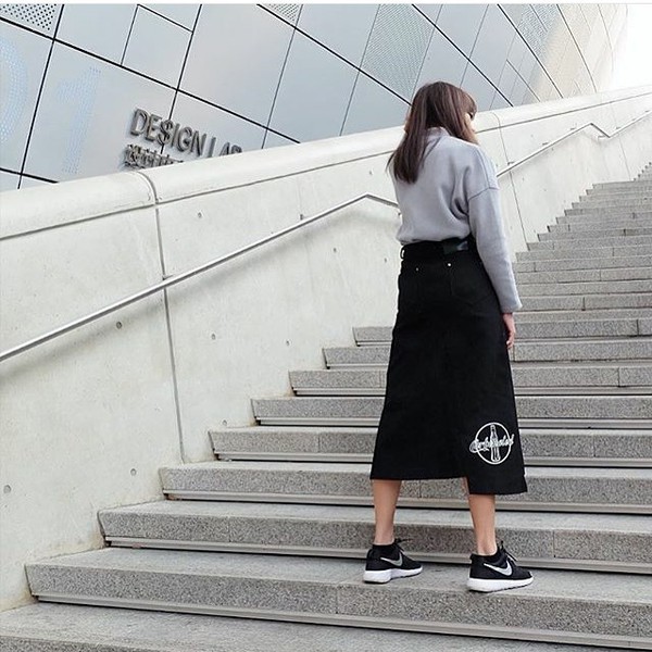 7 thương hiệu đang thống trị street style xứ H&agrave;n v&igrave; c&oacute; logo qu&aacute; chất - Ảnh 44.