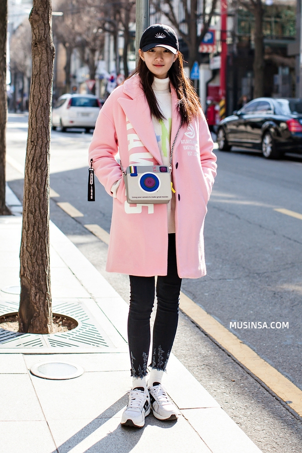 Đảm bảo bạn sẽ muốn bắt chước street style qu&aacute; cool của giới trẻ tuần n&agrave;y - Ảnh 8.