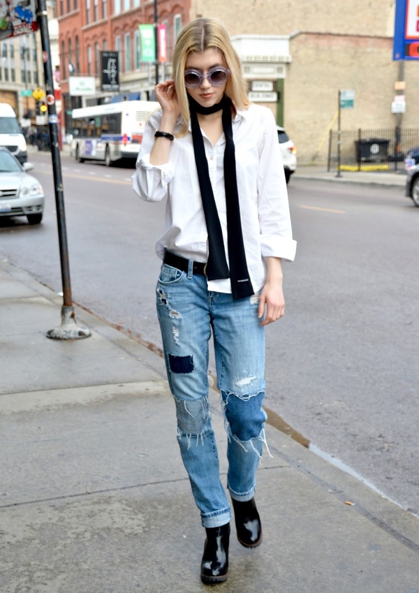 Muốn mặc đơn giản m&agrave; vẫn đẹp? H&atilde;y ngắm street style thế giới tuần qua - Ảnh 8.
