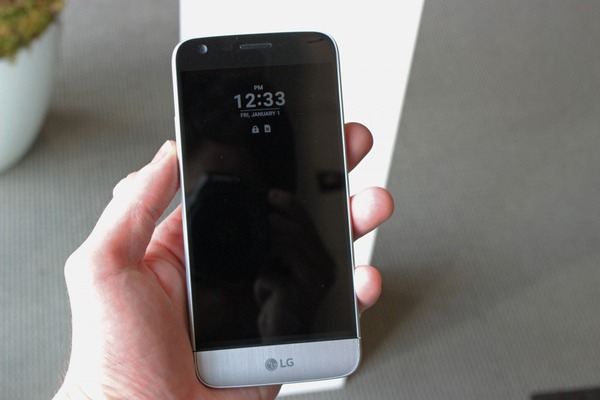 Đây là 2 điểm cộng và 3 điểm trừ của LG G5 - Ảnh 9.