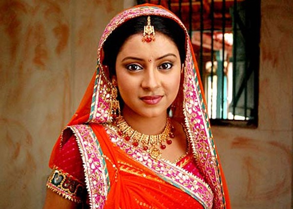 Pratyusha Banerjee từng cảm thấy v&ocirc; c&ugrave;ng &aacute;p lực khi đ&oacute;ng C&ocirc; D&acirc;u 8 Tuổi - Ảnh 3.
