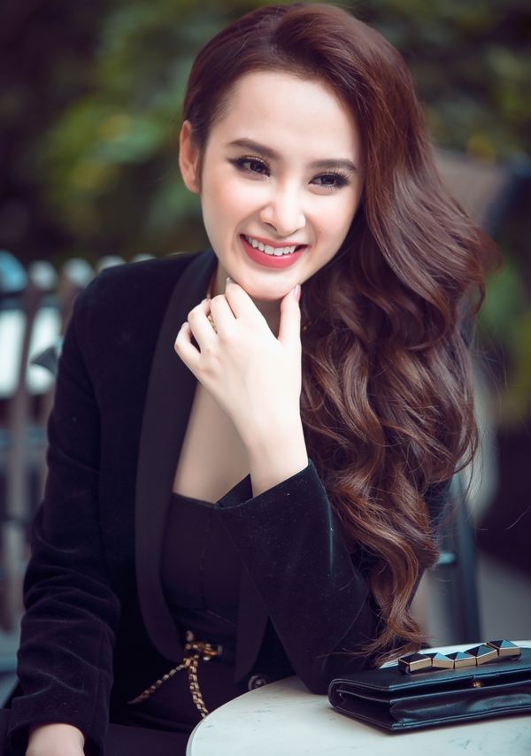 Angela Phương Trinh: T&ocirc;i th&iacute;ch Trường Giang hơn Mạc Hồng Qu&acirc;n! - Ảnh 12.