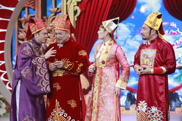 Táo Quân: Xuân Bắc diện thời trang chói lóa, Bình Minh vào vai Thiên Lôi - Ảnh 1.