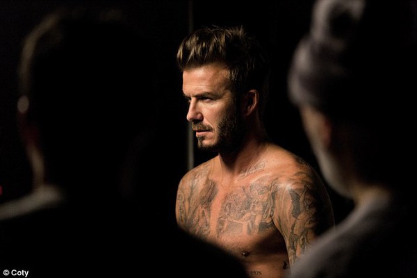 Beckham khoe cơ thể săn chắc ở tuổi 40 - Ảnh 3.