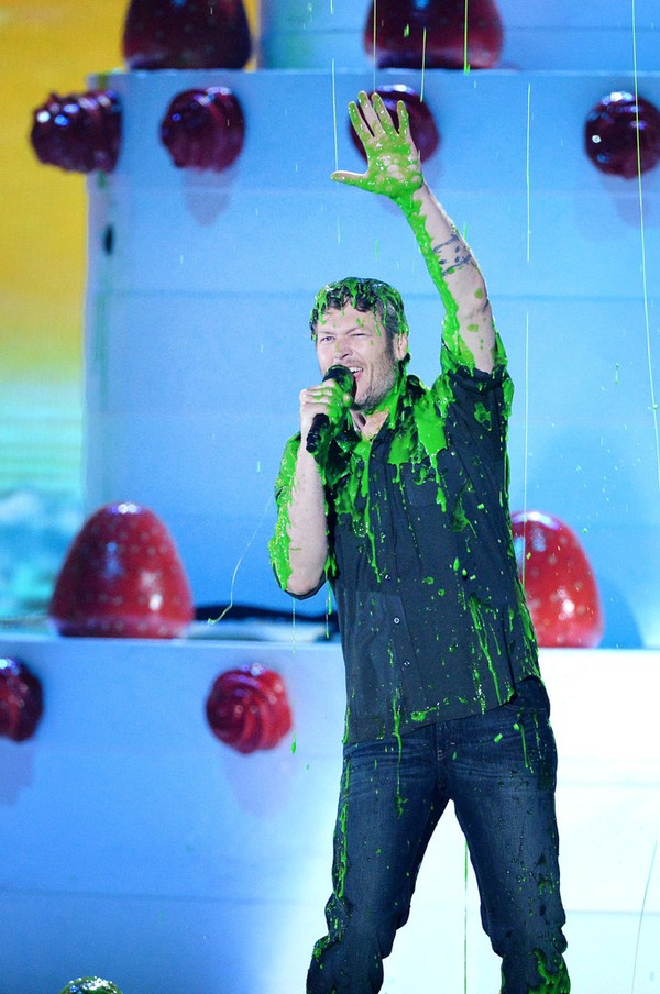 Loạt sao khoe vẻ trẻ trung tr&ecirc;n thảm đỏ Kids Choice Awards 2016 - Ảnh 18.