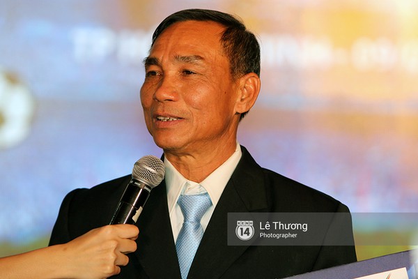 Bố C&ocirc;ng Phượng thay con nhận giải thưởng 100 triệu đồng - Ảnh 8.