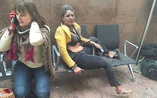 Tổ chức khủng bố IS đánh bom thủ đô Bỉ, ít nhất 34 người chết, 170 người bị thương - Ảnh 18.