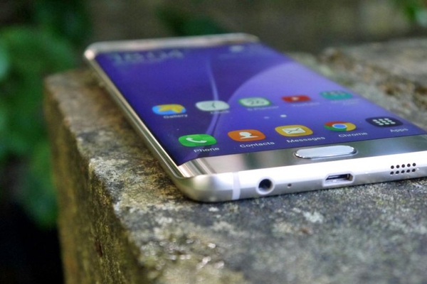 Gợi &yacute; smartphone l&yacute; tưởng cho 12 con gi&aacute;p dịp năm mới - Ảnh 4.