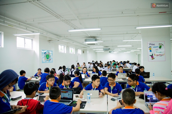 350 bạn học sinh TP.HCM c&ugrave;ng tranh tấm v&eacute; H&ugrave;ng biện World Scholars To&agrave;n cầu - Ảnh 1.