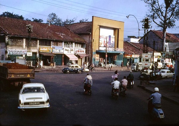 Có một Sài Gòn từng thanh lịch, duyên dáng và sành điệu như thế này ở những năm 60! - Ảnh 8.