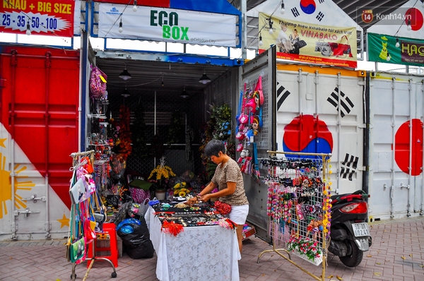 Độc đáo khu chợ làm bằng thùng container mới toanh giữa lòng Sài Gòn - Ảnh 9.