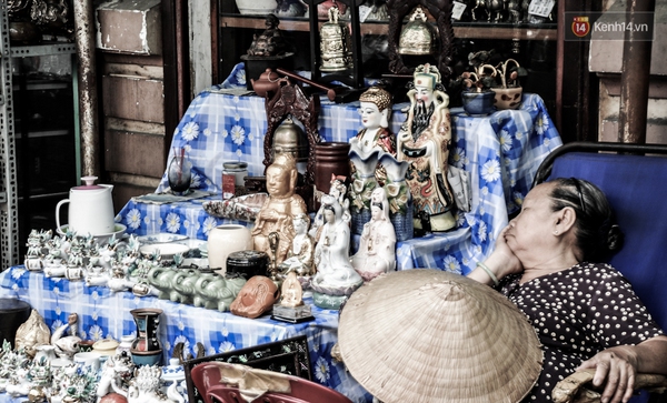 Chuy&ecirc;̣n v&ecirc;̀ con ph&ocirc;́ thời gian lưu giữ những g&igrave; c&ograve;n s&oacute;t lại của Sài Gòn suốt hơn 30 năm - Ảnh 10.