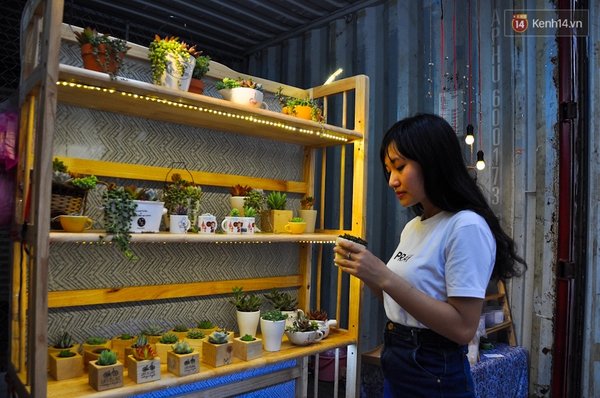Độc đ&aacute;o khu chợ l&agrave;m bằng th&ugrave;ng container mới toanh giữa l&ograve;ng S&agrave;i G&ograve;n - Ảnh 11.