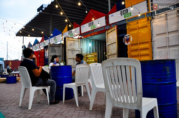 Độc đ&aacute;o khu chợ l&agrave;m bằng th&ugrave;ng container mới toanh giữa l&ograve;ng S&agrave;i G&ograve;n - Ảnh 14.