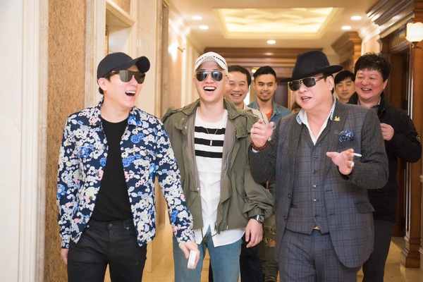 Loạt ảnh: Đủ mọi biểu cảm của Seung Ri trong sự kiện trước khi rời H&agrave; Nội - Ảnh 9.