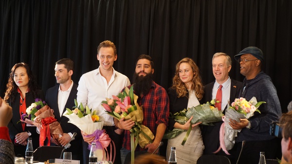 Tom Hiddleston hạnh ph&uacute;c v&igrave; cuối c&ugrave;ng cũng được đến Việt Nam - Ảnh 7.