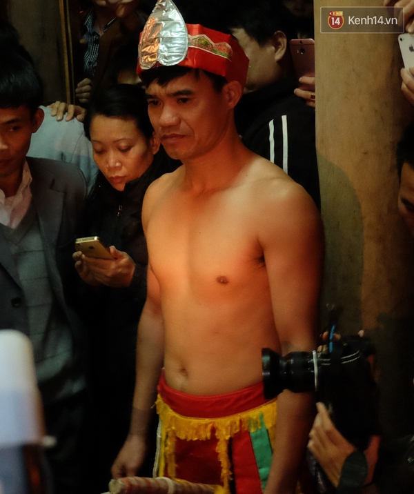 Ngượng đỏ mặt xem lễ hội linh tinh t&igrave;nh phộc l&uacute;c nửa đ&ecirc;m - Ảnh 11.