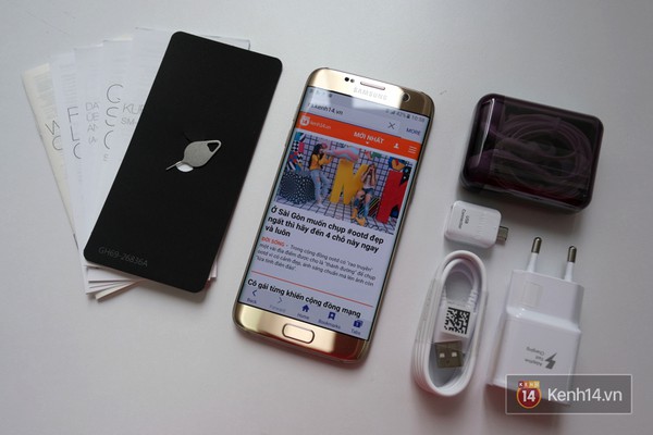 Mở hộp si&ecirc;u phẩm Galaxy S7 edge: qu&aacute; nhiều phụ kiện, n&ecirc;n bắt đầu bằng c&aacute;i g&igrave; đ&acirc;y? - Ảnh 2.