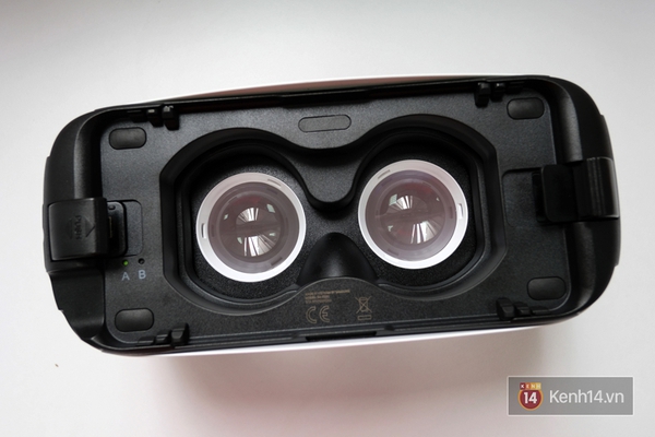 Xem video người dùng lần đầu thử Samsung Gear VR: Ảo, Đã, nhưng cần Gọn hơn - Ảnh 11.