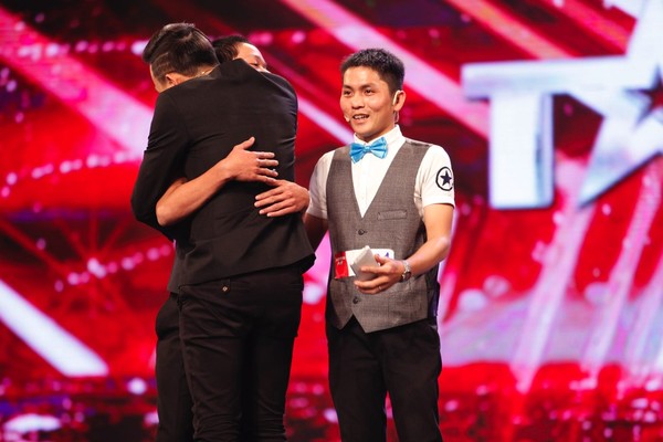 Got Talent: Rơi nước mắt với ảo thuật gia bị chậm phát triển - Ảnh 8.