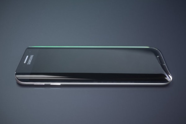 Galaxy S7 vừa chụp h&igrave;nh khủng lại c&oacute; khả năng chống nước - Ảnh 1.