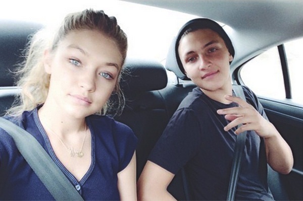 Em trai mỹ nam của Gigi Hadid nối g&oacute;t chị l&agrave;m người mẫu - Ảnh 6.