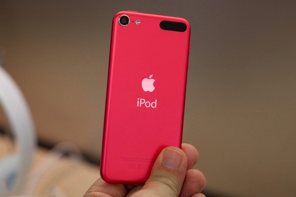 iPhone 5se sẽ có màu máy mới, nhiều khả năng là hồng rực - Ảnh 2.