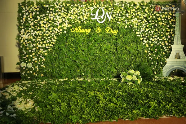 Trang Nhung v&agrave; con g&aacute;i rạng rỡ trong đ&aacute;m cưới ở H&agrave; Nội - Ảnh 1.