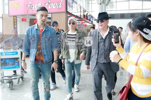 Ảnh v&agrave; Clip: Seung Ri bất ngờ xuất hiện ở s&acirc;n bay Nội B&agrave;i v&agrave;o trưa nay - Ảnh 16.