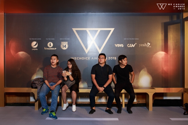 Dàn sao diện áo váy lộng lẫy trên thảm đỏ Gala WeChoice Awards 2015 - Ảnh 5.