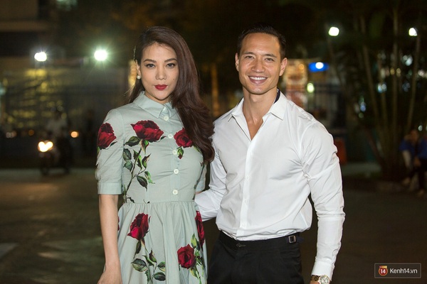 Trương Ngọc &Aacute;nh v&agrave; Kim L&yacute; kh&ocirc;ng rời nửa bước tại họp b&aacute;o Cuộc Đời Của Yến - Ảnh 1.