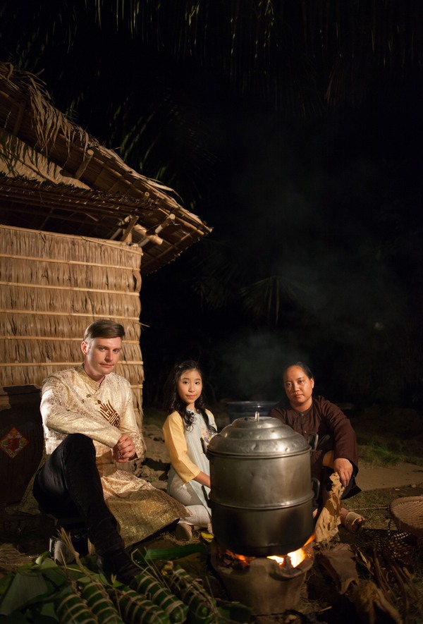 Kyo York c&ugrave;ng học tr&ograve; đầy x&uacute;c động h&aacute;t về mẹ, Bảo Nghi (GMTQN) đ&aacute;ng y&ecirc;u trong MV Xu&acirc;n - Ảnh 2.