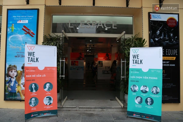 WeTalk: Nh&agrave; văn Minh Nhật, Hoa hậu Phạm Hương đ&atilde; xuất hiện! - Ảnh 4.