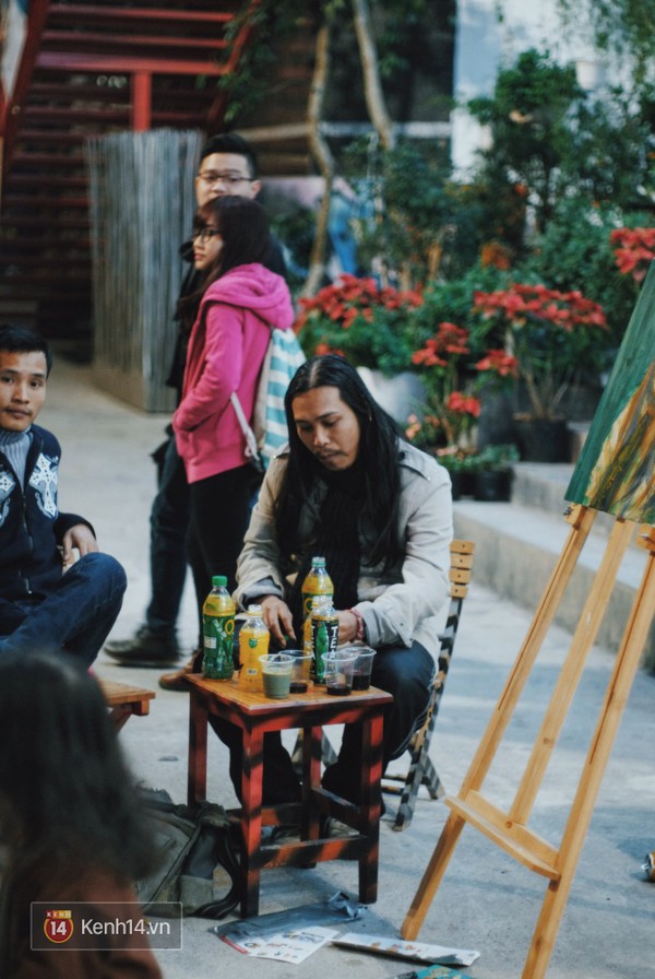 Giới trẻ k&eacute;o nhau đi xem sự kiện nghệ thuật đường phố tại Hanoi Creative City - Ảnh 10.
