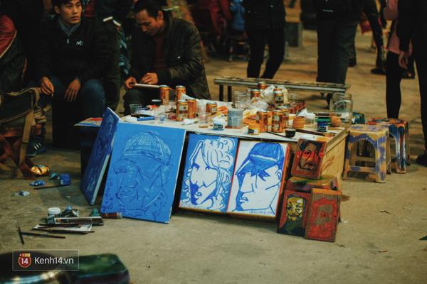 Giới trẻ k&eacute;o nhau đi xem sự kiện nghệ thuật đường phố tại Hanoi Creative City - Ảnh 2.