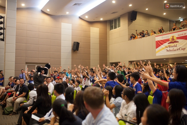 350 bạn học sinh TP.HCM c&ugrave;ng tranh tấm v&eacute; H&ugrave;ng biện World Scholars To&agrave;n cầu - Ảnh 3.