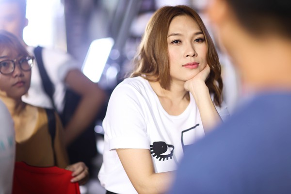 MV đẹp nhất từ trước đến nay của Mỹ T&acirc;m đạt nửa triệu lượt xem sau 2 ng&agrave;y ra mắt - Ảnh 7.