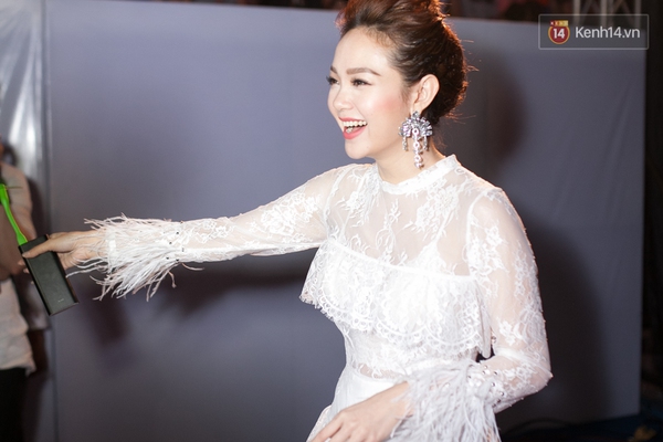 Minh Hằng diện đầm trắng, đọ sắc với Phạm Hương tại Bước nhảy hoàn vũ - Ảnh 1.