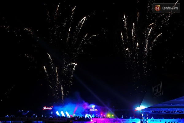 Fan Việt bùng nổ với đêm diễn đầy màu sắc của Steve Aoki - Ảnh 23.