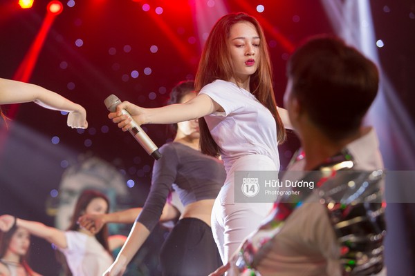 Bảo Anh nữ t&iacute;nh với c&acirc;y trắng, Soobin Ho&agrave;ng Sơn h&oacute;a qu&aacute;i vật - Ảnh 5.