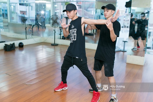 Clip: Soobin Ho&agrave;ng Sơn n&oacute;i về việc Sơn T&ugrave;ng M-TP l&agrave;m gi&aacute;m khảo kh&aacute;ch mời của The Remix - Ảnh 4.