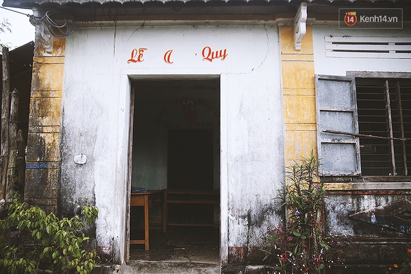 Chuyện g&igrave; rồi cũng xong... - Người đ&agrave;n &ocirc;ng 15 năm nu&ocirc;i vợ liệt, con t&acirc;m thần với niềm lạc quan như thế - Ảnh 1.